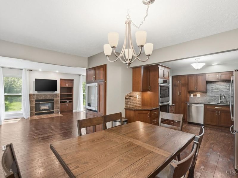 9338 Hunters Creek Drive, Blue Ash, OH 45242 Photo 12