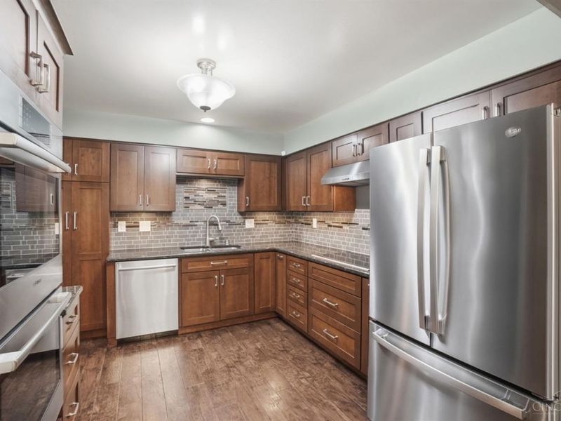 9338 Hunters Creek Drive, Blue Ash, OH 45242 Photo 14