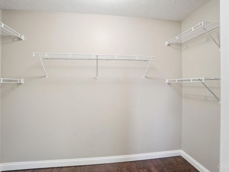 9338 Hunters Creek Drive, Blue Ash, OH 45242 Photo 26