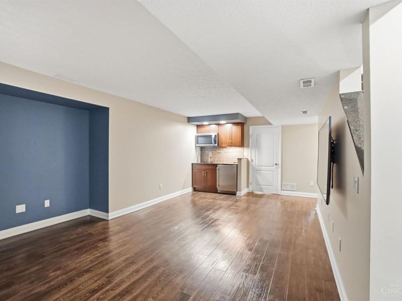 9338 Hunters Creek Drive, Blue Ash, OH 45242 Photo 32