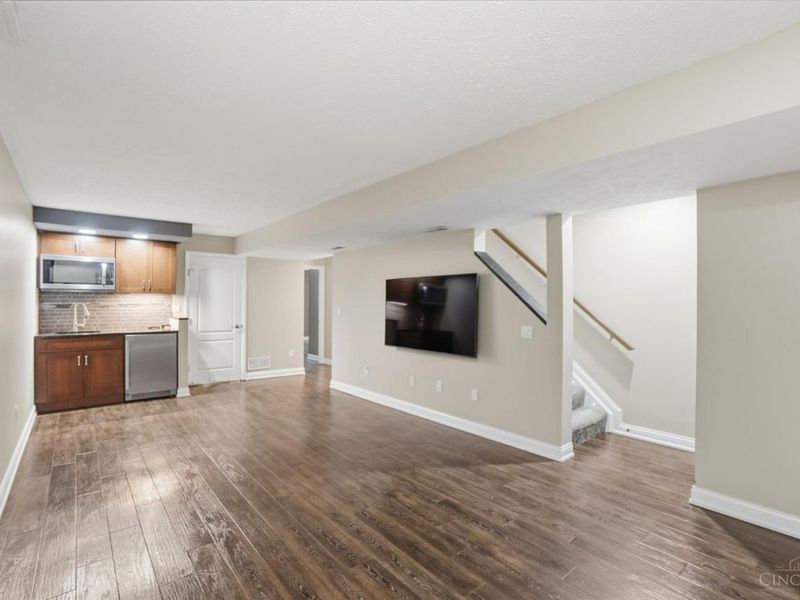 9338 Hunters Creek Drive, Blue Ash, OH 45242 Photo 33