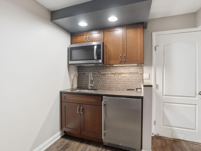 9338 Hunters Creek Drive, Blue Ash, OH 45242 Photo 34