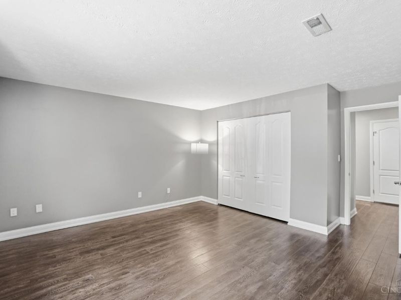 9338 Hunters Creek Drive, Blue Ash, OH 45242 Photo 39