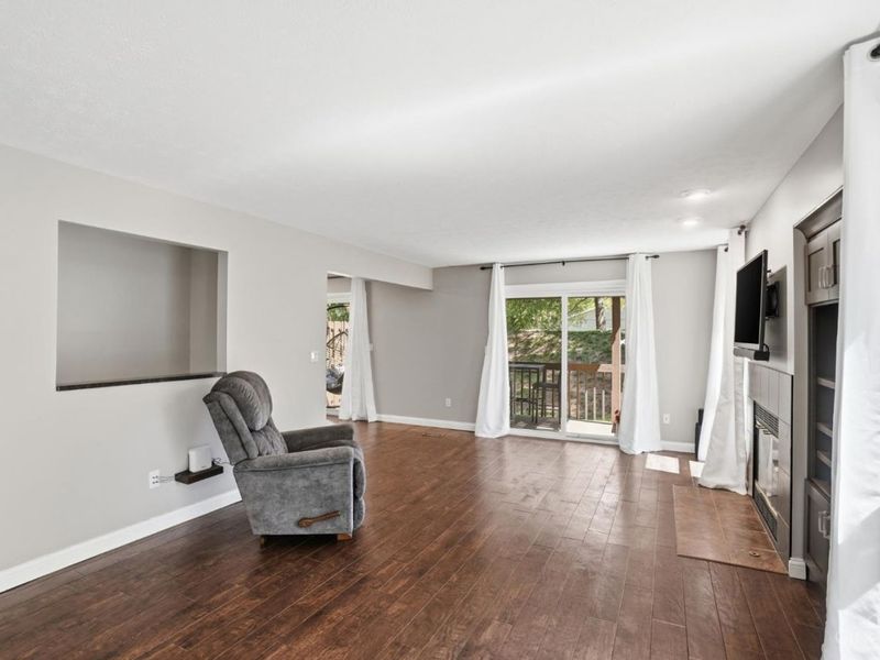 9338 Hunters Creek Drive, Blue Ash, OH 45242 Photo 5