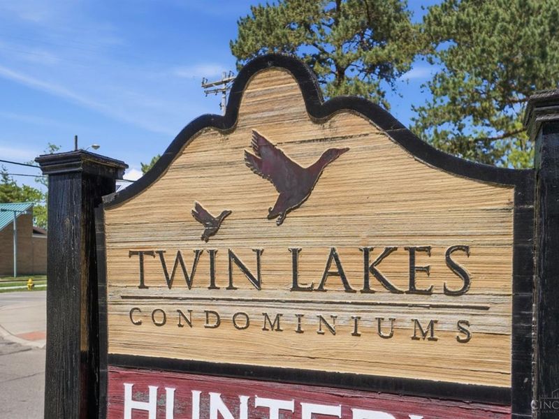 9338 Hunters Creek Drive, Blue Ash, OH 45242 Photo 57