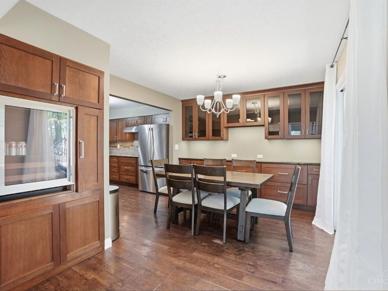 9338 Hunters Creek Drive, Blue Ash, OH 45242 Photo 9