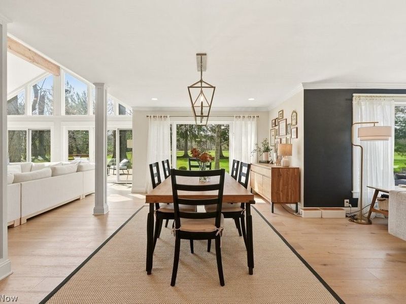 29126 Shaker Boulevard , Cleveland, OH 44124 Photo 10