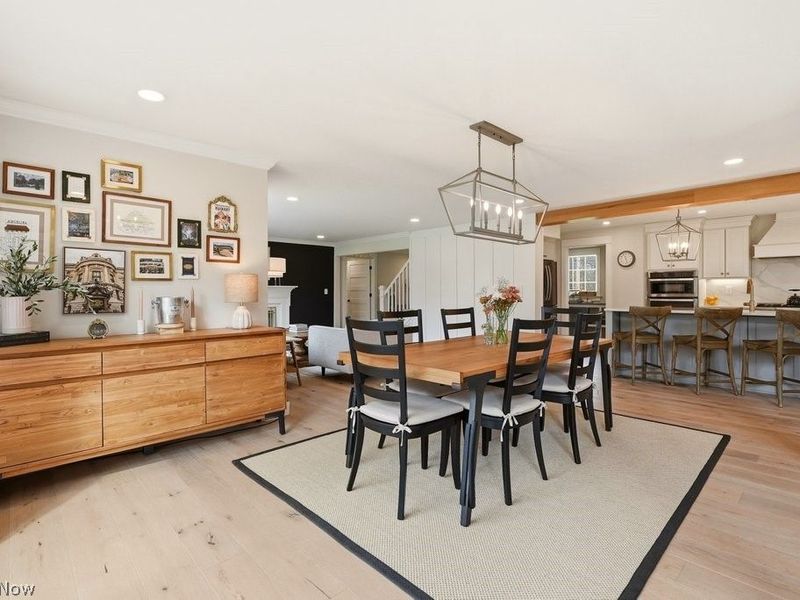 29126 Shaker Boulevard , Cleveland, OH 44124 Photo 11