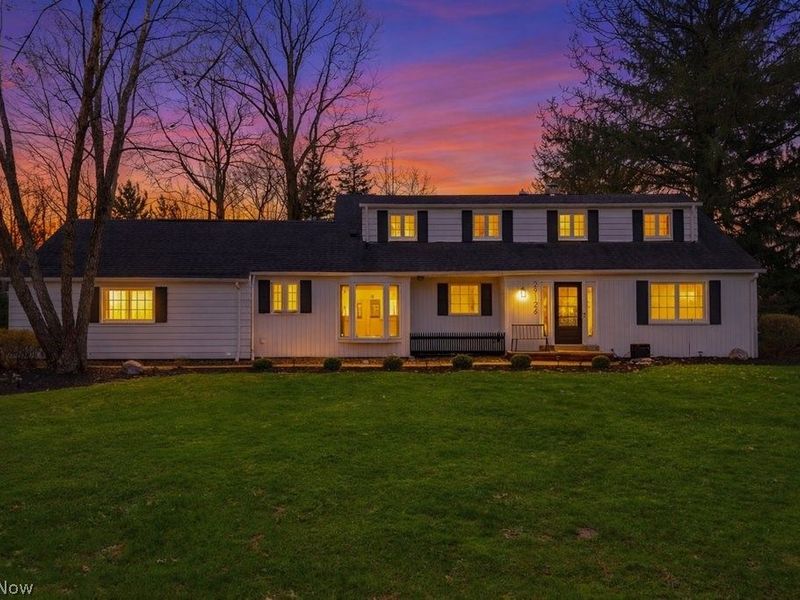 29126 Shaker Boulevard , Cleveland, OH 44124 Photo 2