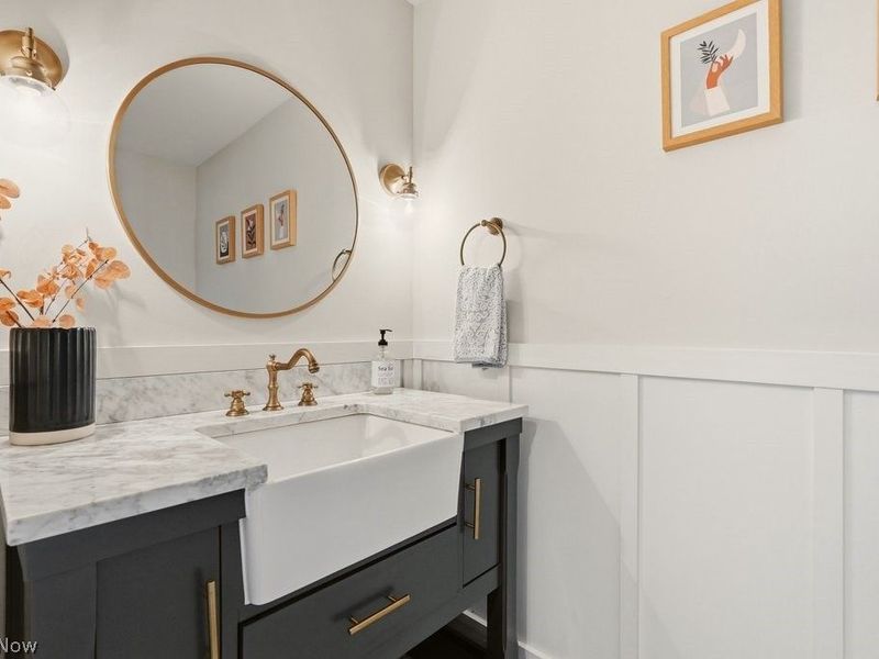 29126 Shaker Boulevard , Cleveland, OH 44124 Photo 27