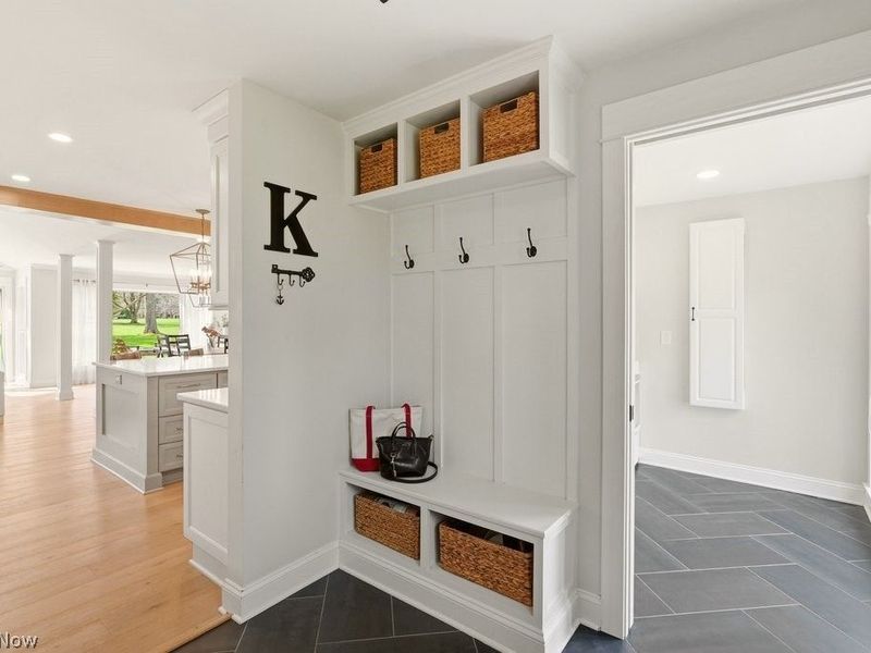 29126 Shaker Boulevard , Cleveland, OH 44124 Photo 28