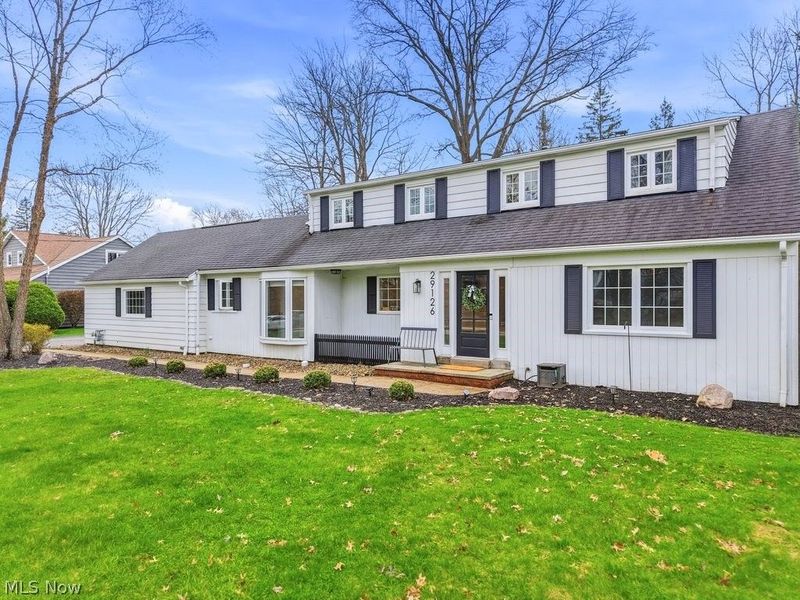 29126 Shaker Boulevard , Cleveland, OH 44124 Photo 3