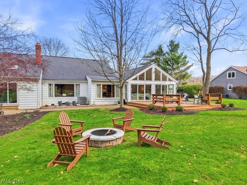 29126 Shaker Boulevard , Cleveland, OH 44124 Photo 39