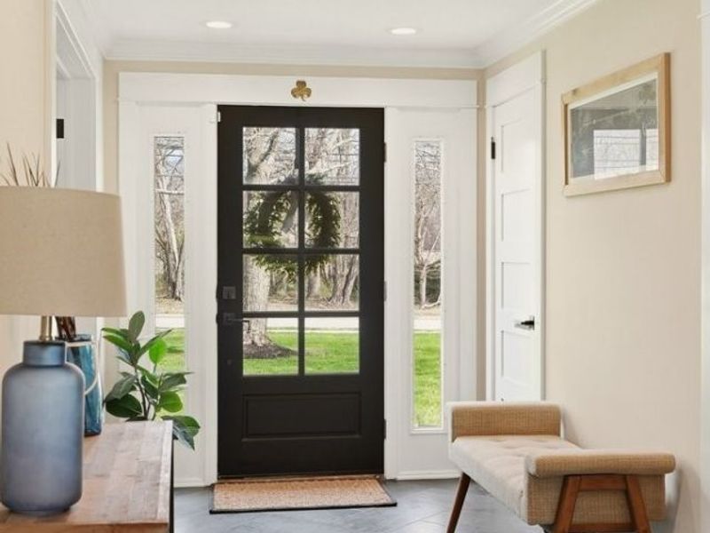 29126 Shaker Boulevard , Cleveland, OH 44124 Photo 4