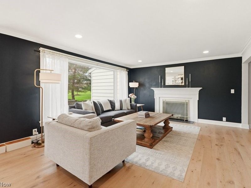 29126 Shaker Boulevard , Cleveland, OH 44124 Photo 7