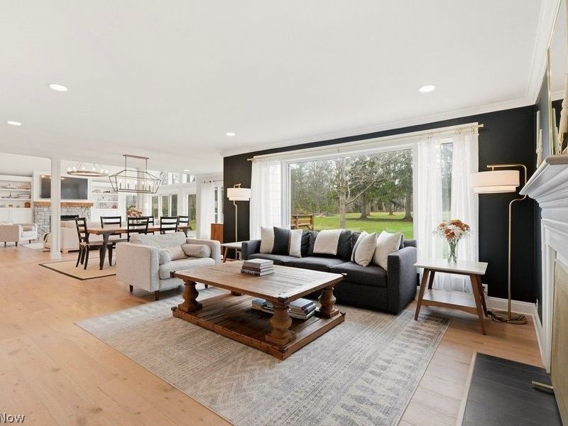 29126 Shaker Boulevard , Cleveland, OH 44124 Photo 8