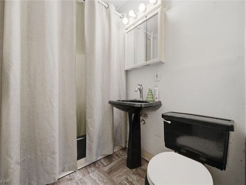 1712 Girard Street, Akron, OH 44301 Photo 10