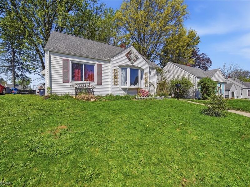 1712 Girard Street, Akron, OH 44301 Photo 2