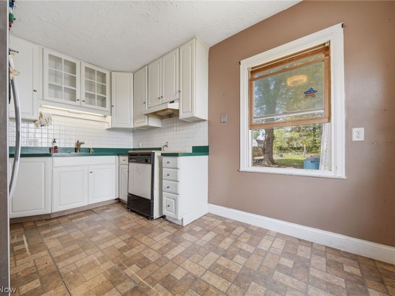 1712 Girard Street, Akron, OH 44301 Photo 4