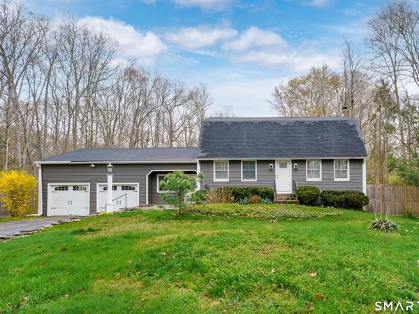 10 Victoria, Marlborough, CT 06447