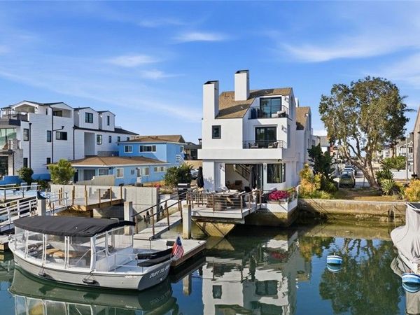 3912 River Ave, Newport Beach, CA 92663