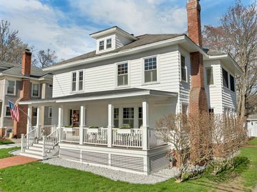951 Chestnut Street, Manchester, NH 03104