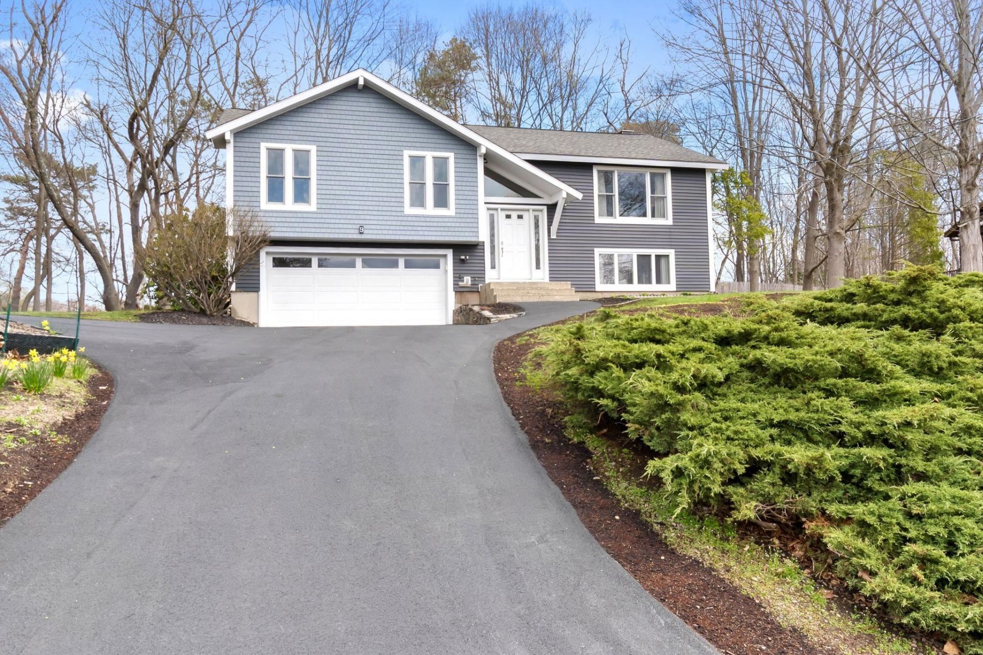 9 Onyx Lane, Portsmouth, NH 03801 Main Photo