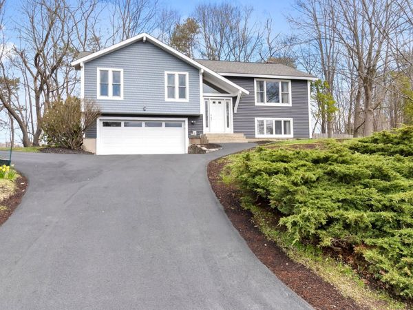 9 Onyx Lane, Portsmouth, NH 03801