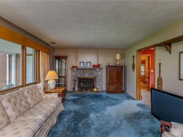 517 Locust Hill Drive, Englewood, OH 45322