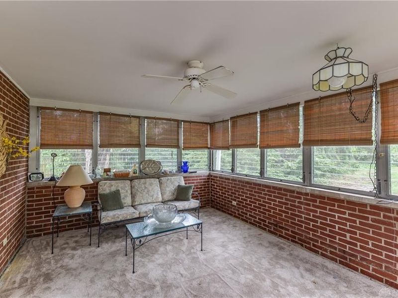 517 Locust Hill Drive, Englewood, OH 45322 Photo 13