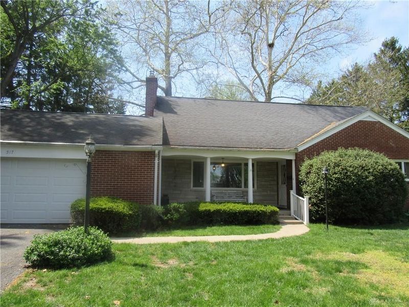 517 Locust Hill Drive, Englewood, OH 45322 Photo 2