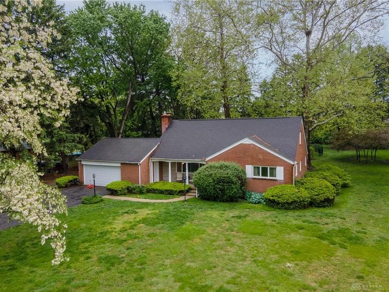 517 Locust Hill Drive, Englewood, OH 45322 Photo 24