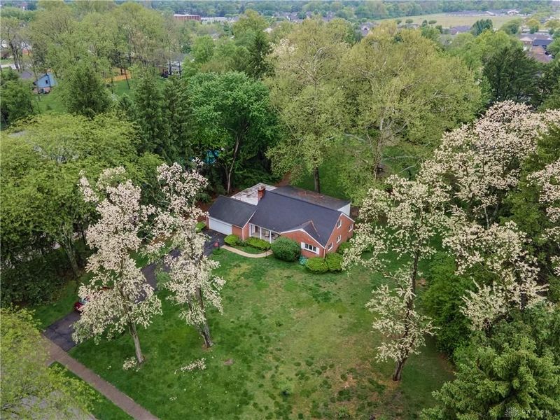 517 Locust Hill Drive, Englewood, OH 45322 Photo 25