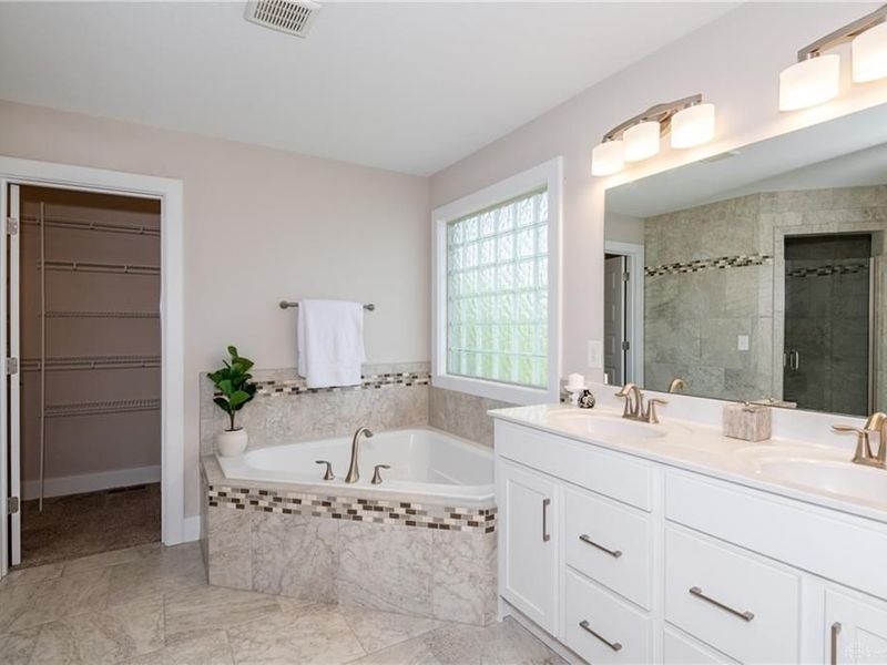 341 Crown Point Drive, Clearcreek Township, OH 45458 Photo 24