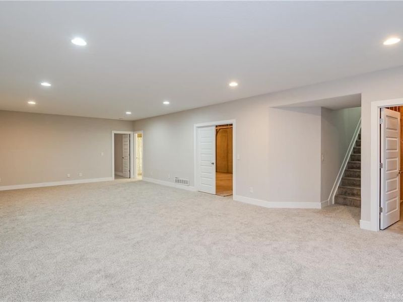 341 Crown Point Drive, Clearcreek Township, OH 45458 Photo 36