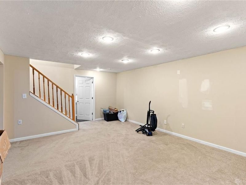 2346 Charleston Way, Beavercreek, OH 45431 Photo 30