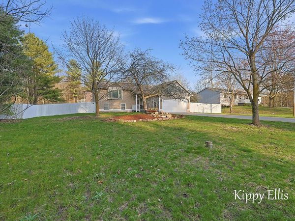 566 S Dangl Road, Muskegon, MI 49442