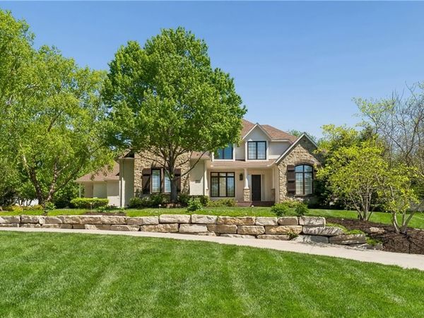 13917 Mastin Street, Overland Park, KS 66213