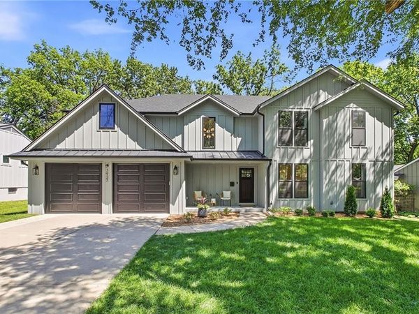 7927 Chadwick Street, Prairie Village, KS 66208
