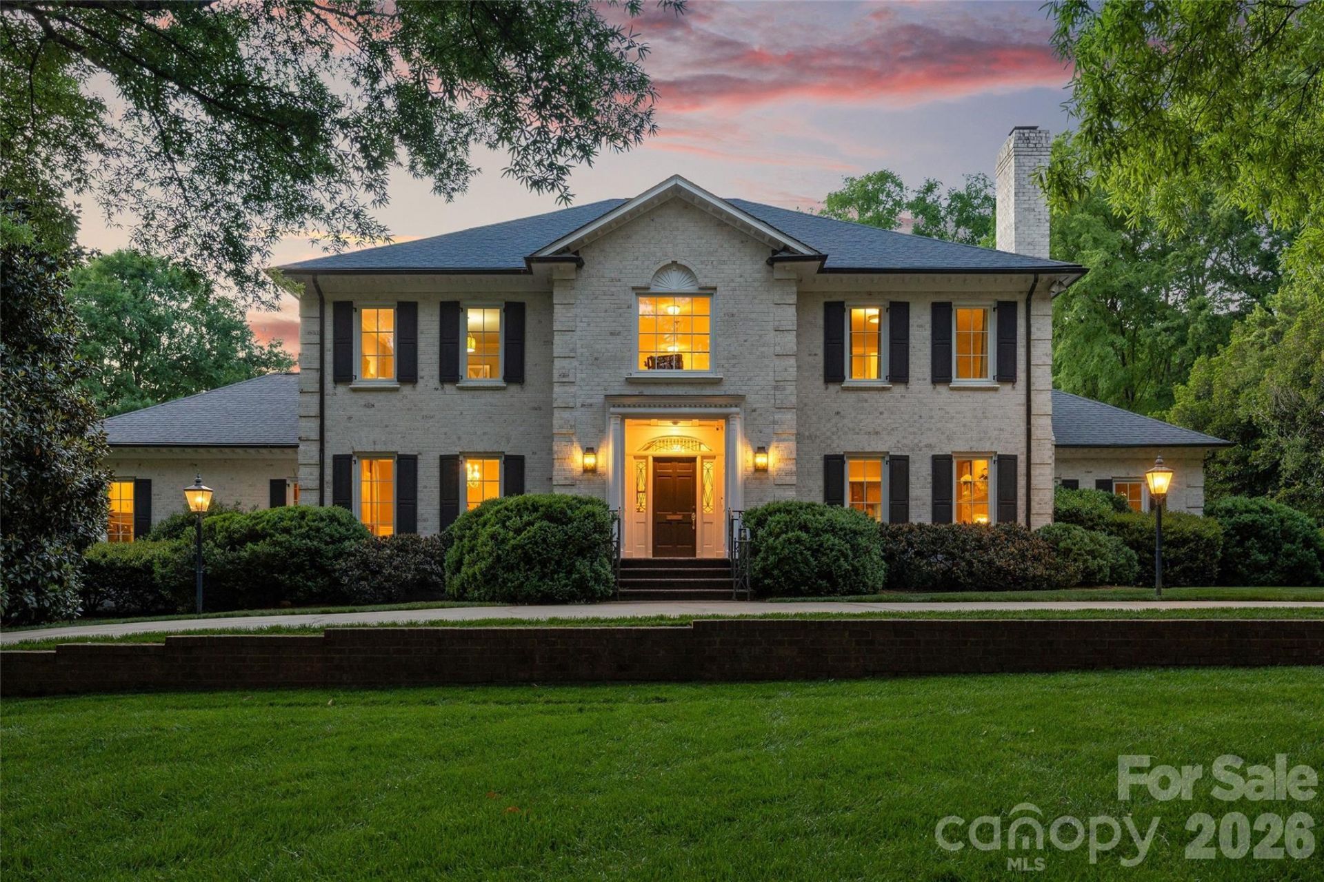2514 Beretania Circle, Charlotte, NC 28211 Main Photo