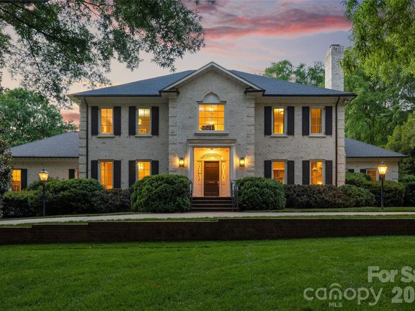 2514 Beretania Circle, Charlotte, NC 28211