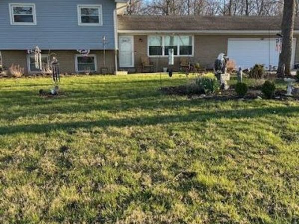 8386 ST RT 185 , Bradford, OH 45308