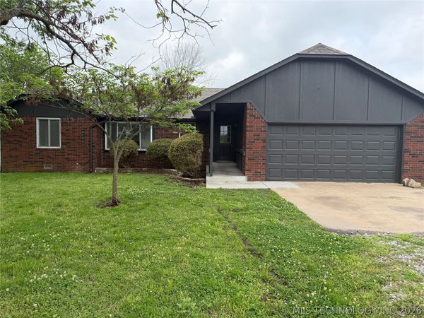 11412 N 193rd East Avenue , Owasso, OK 74055