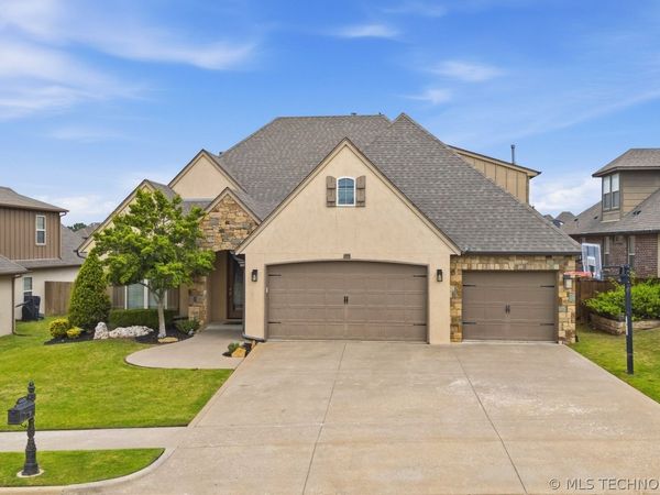 5929 E 145th Street S, Bixby, OK 74008