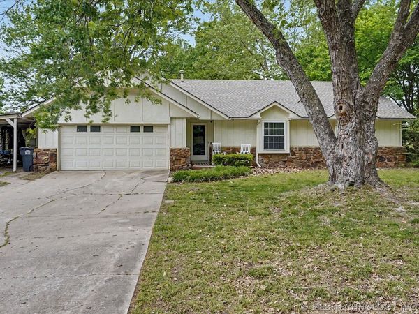 11756 S 272nd East Avenue , Coweta, OK 74429