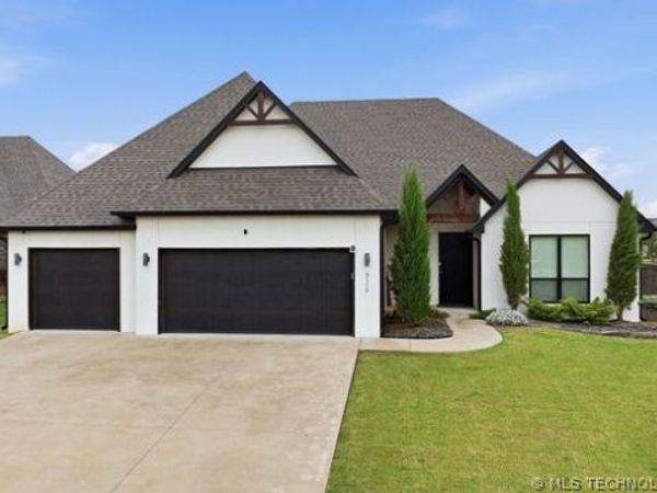 3116 W Van Buren Court S, Broken Arrow, OK 74011