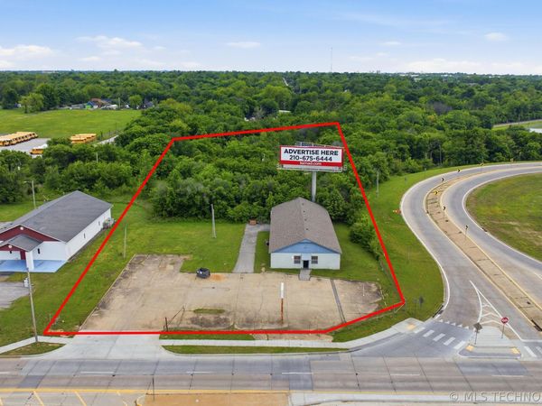 2604 E Apache Street, Tulsa, OK 74110