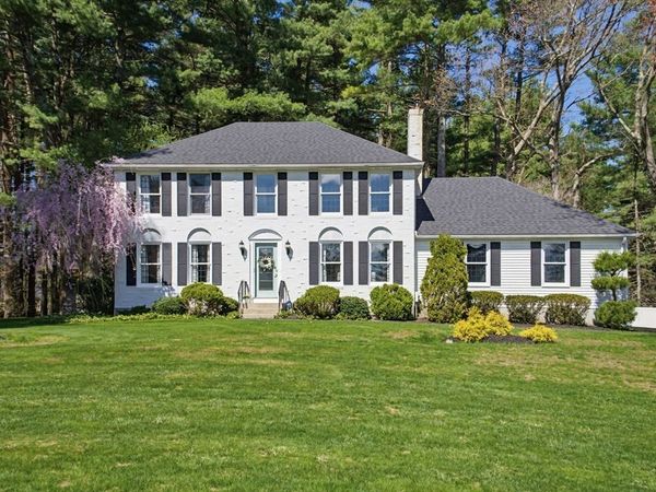 24 Matthew Dr, Franklin, MA 02038