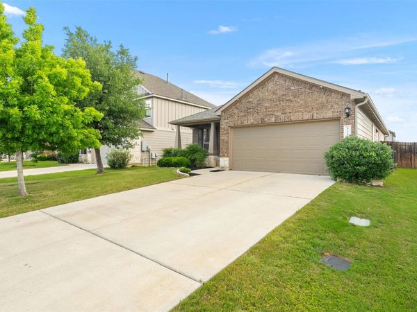 525 Staton ST, Georgetown, TX 78626