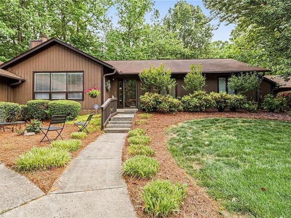 2519 Cottage Place, Greensboro, NC 27455